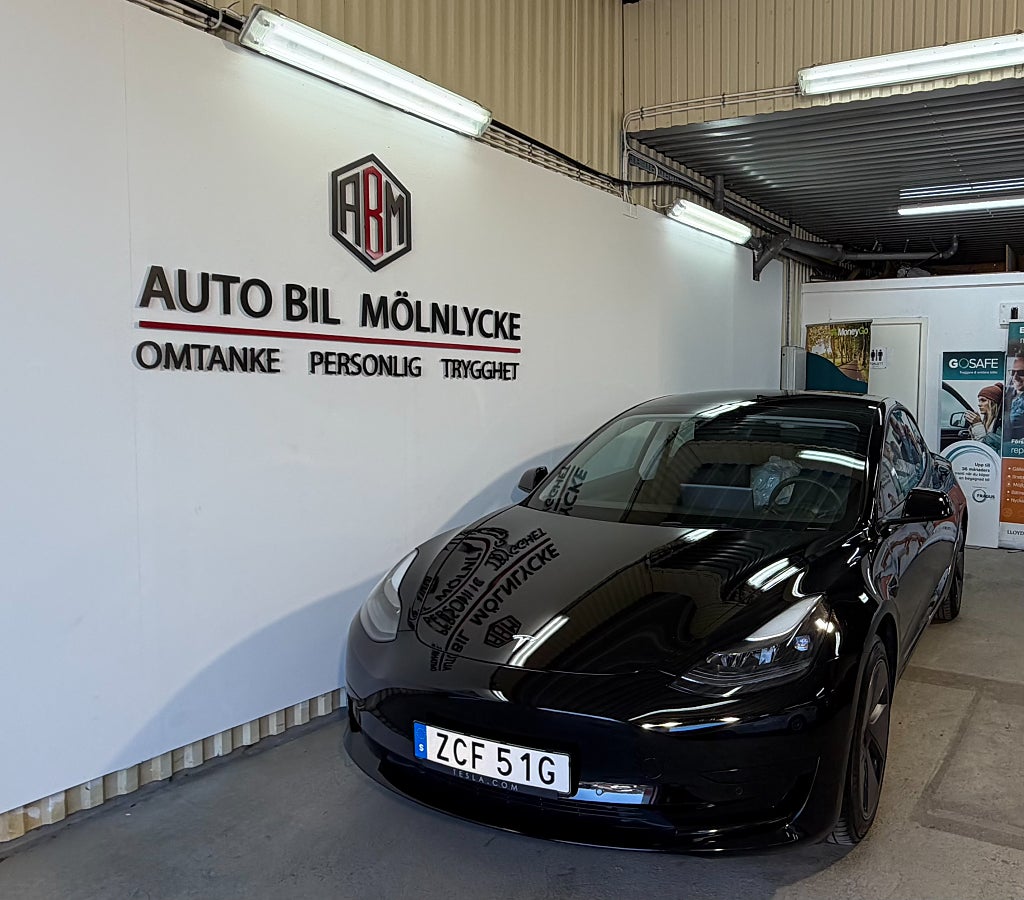 Tesla Model 3 Standard Range Autopilot låg mil 1 ägare