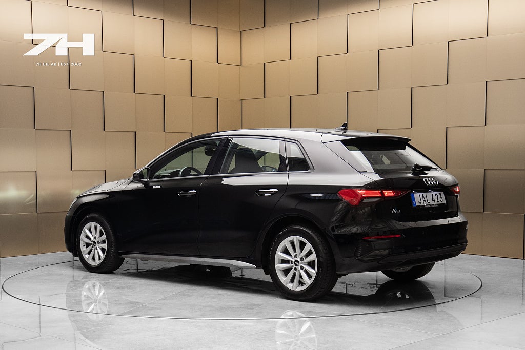 Audi A3 Sportback 35 TFSI / Cockpit Adaptiv-f / CarPlay / MOMS
