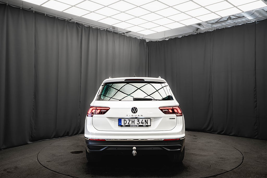 Volkswagen Tiguan TDI 4Motion D-VÄRMARE DRAG 360° COCKPIT MOMS