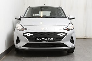 Halvkombi Hyundai i10 8 av 22