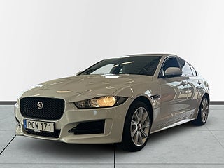 Jaguar XE 20d AWD R-Sport/S&V-hjul/Värmare/Drag/Psensorer