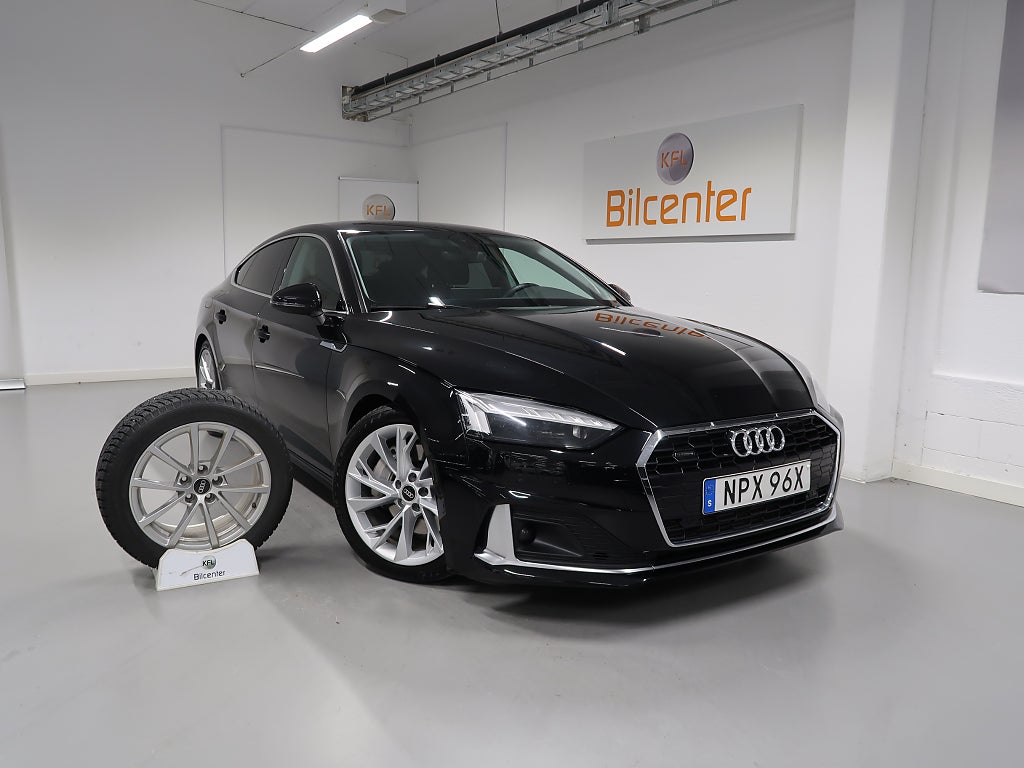 Audi A5 *KFL 10 år 2,99% + 10.000kr rabatt* SB 45 TFSI Q Comfort V-Däck