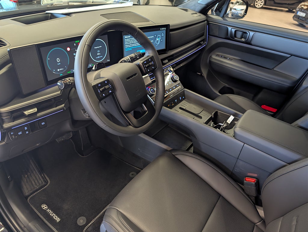 Hyundai Santa Fe Plug-In Calligraphy Line Business Edition 6-sits thumbnail