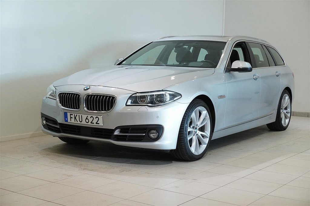 BMW 530 5-serie d xDrive Model Sport Dragkrok Backkamera Panorama Värmar