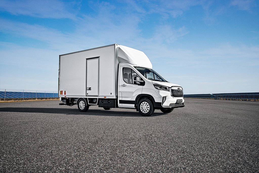 Maxus e-Deliver 9 Chassi 65kWh L3 Volymskåp med Bakgavellyft 2024