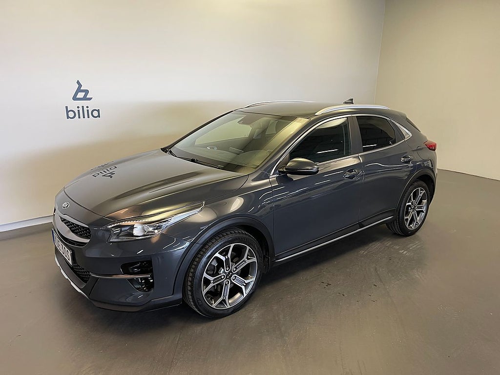 Kia Xceed 1.4 T-GDi / Navigation / Metallic /
