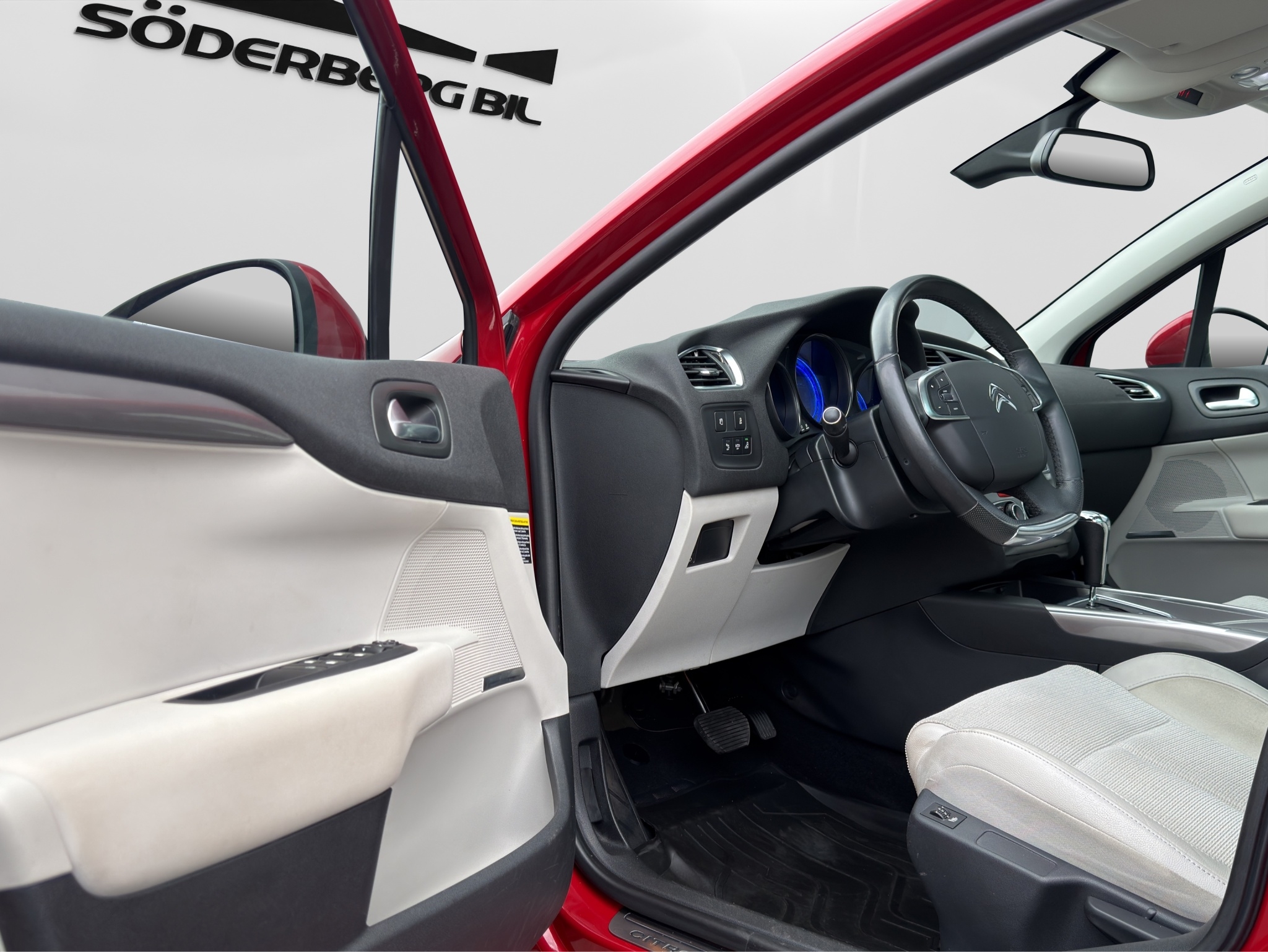 Citroen C4 2015, bild 7/10