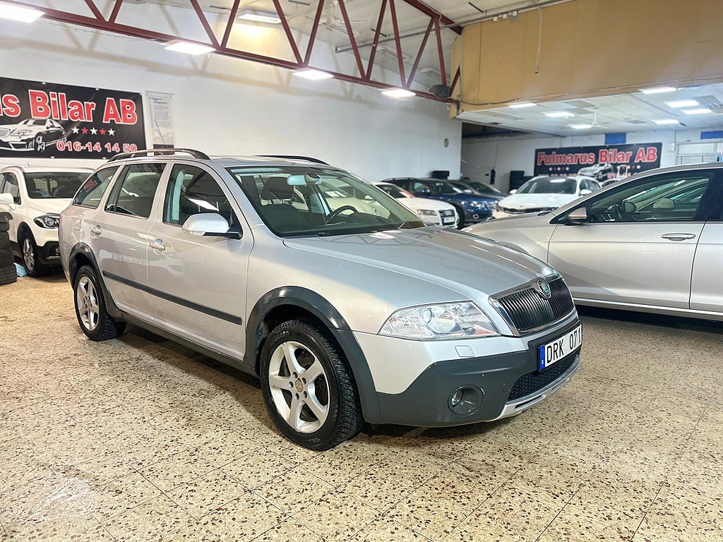 Skoda Octavia Scout 2.0 FSI 4x4 Ny Besiktigad & Ny Servad 