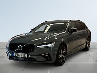 Volvo V90 Recharge T6 AWD Plus Dark Mvärme Drag Bkamera S&V-däck – bild 16