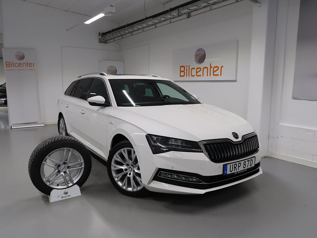 Skoda Superb iV 1.4 TSI L&K V-Däck ingår Cockpit-Pano-Drag-Kamera-Vä
