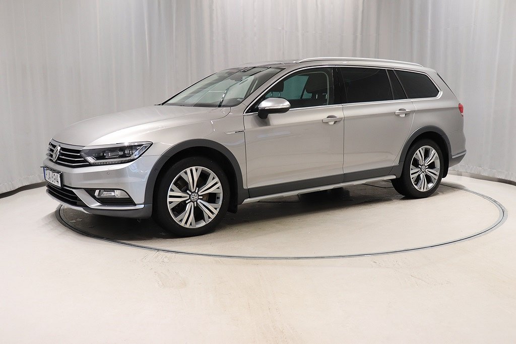 Volkswagen Passat Alltrack 2.0 TDI 4M 240hk Drag  Panorama värmare Läder