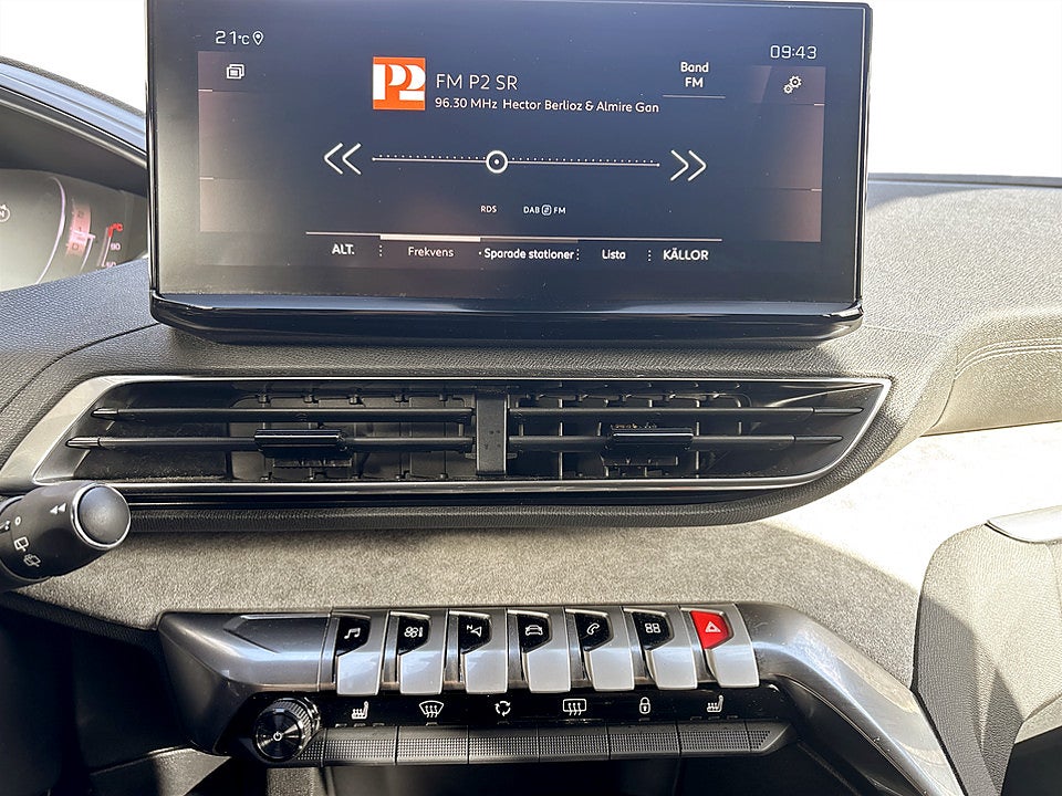 Bild på Peugeot 5008 GT Black Pack 1.2 PT 130hk Aut 7-SITS B-KAMERA CARPLAY