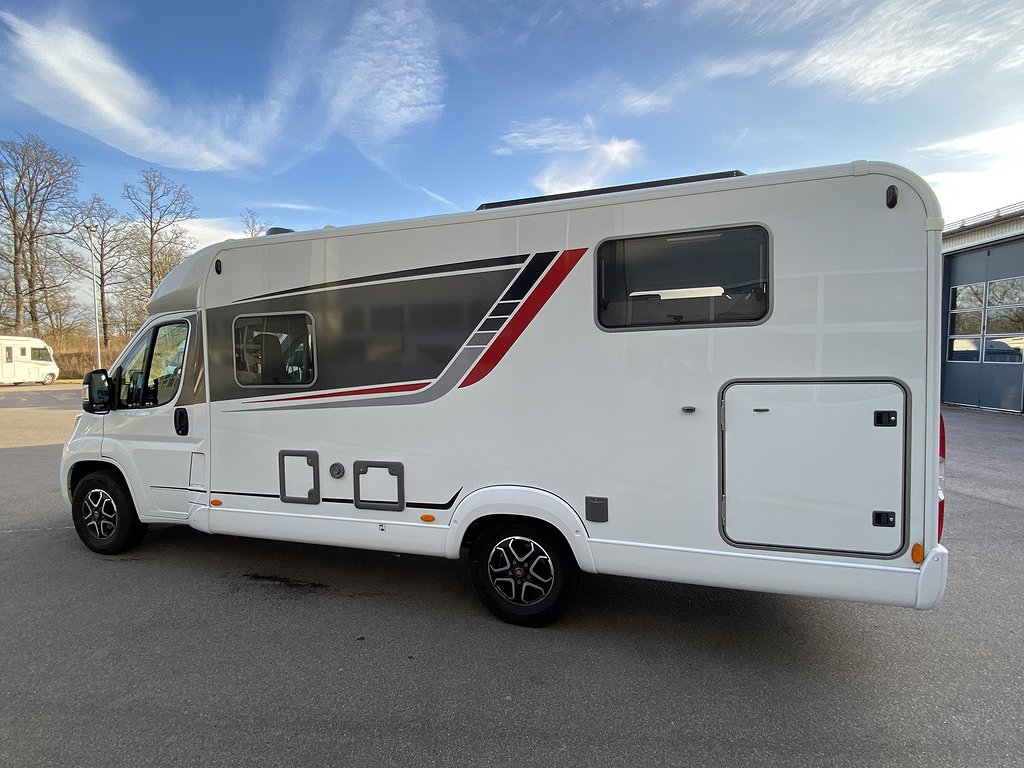 Bürstner Nexxo Nexxo Van Active 690 G 140hk Aut 3500 kg