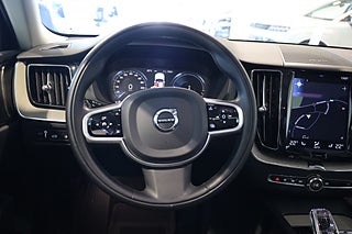 SUV Volvo XC60 20 av 32
