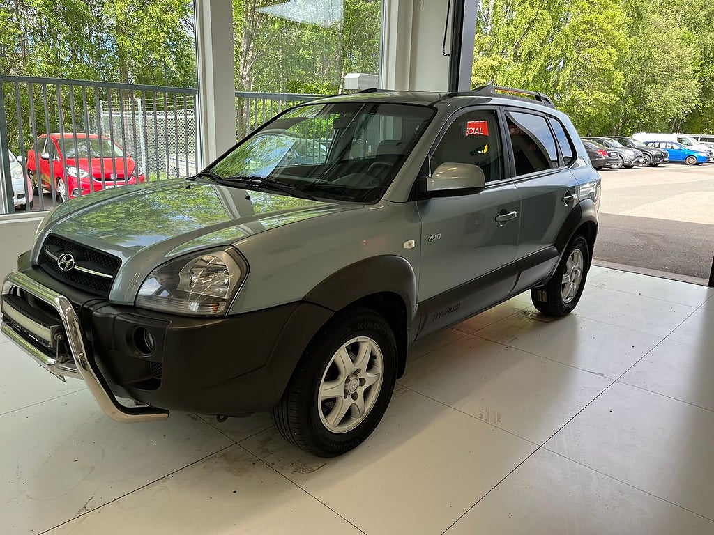 Hyundai Tucson Riktigt fin för sin ålder, låga mil, AC fu...
