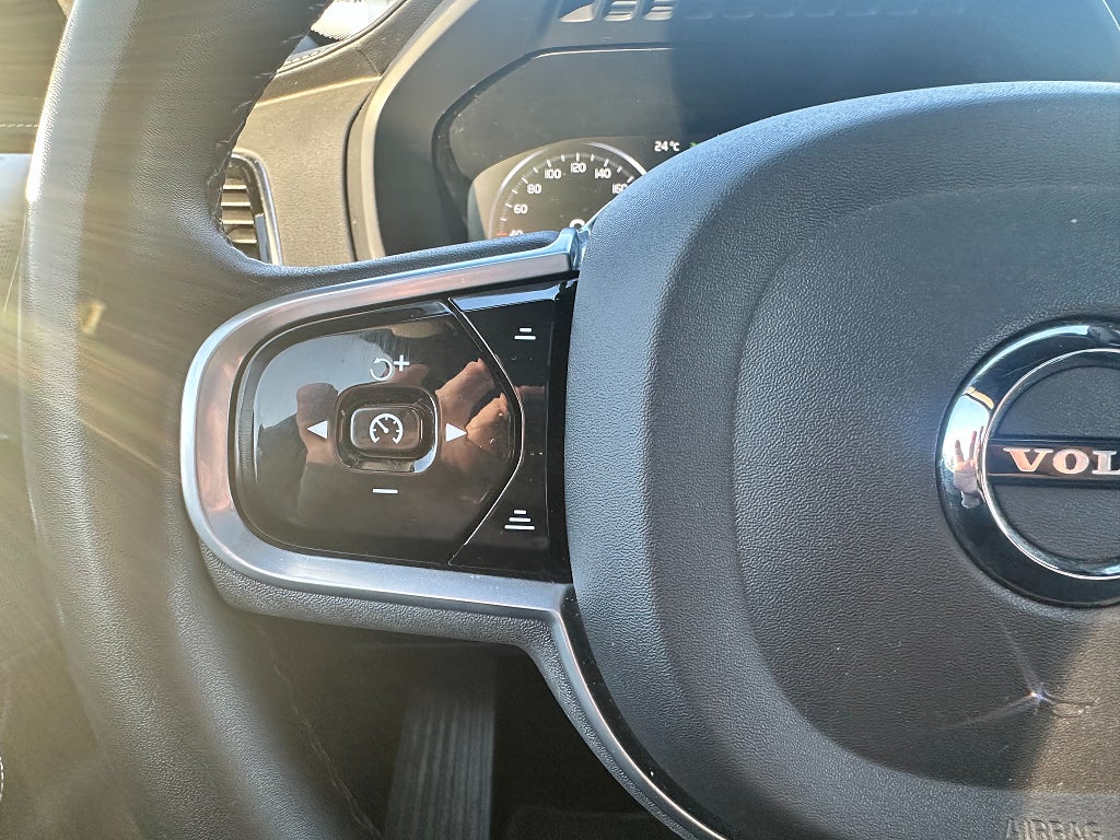 Volvo XC90 B5 AWD R-Design Pro Edition / 7sits