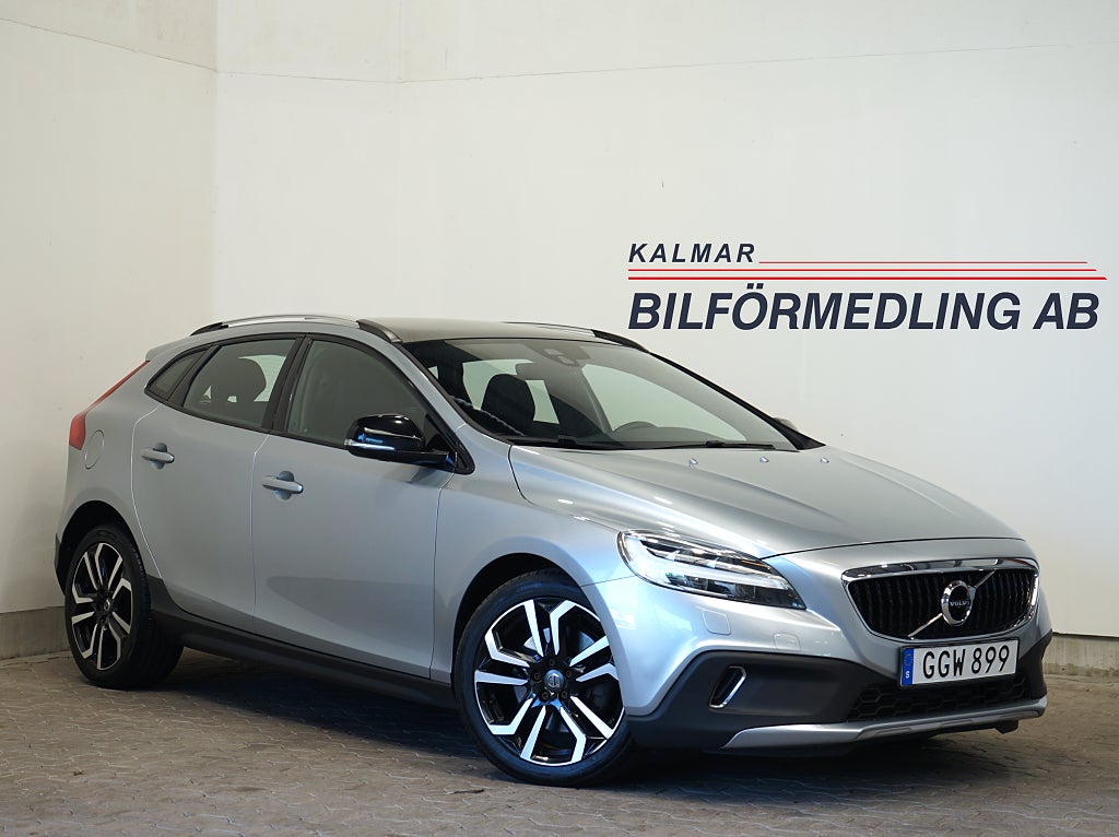 Volvo V40 Cross Country D2 Business Advanced Summum Panorama Värmare 1
