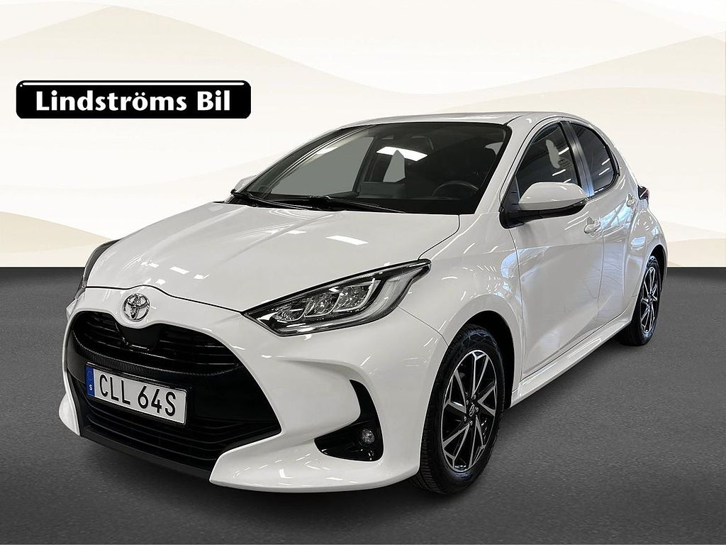 Toyota Yaris Active Plus 1.5 125hk S&V-Hjul Moms