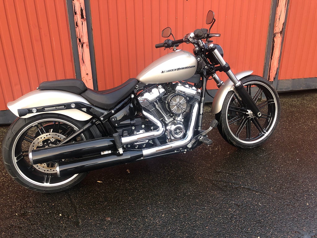 Harley-Davidson Breakout 114 