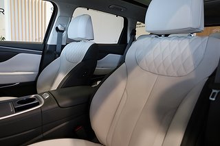 SUV Hyundai Santa Fe 16 av 29