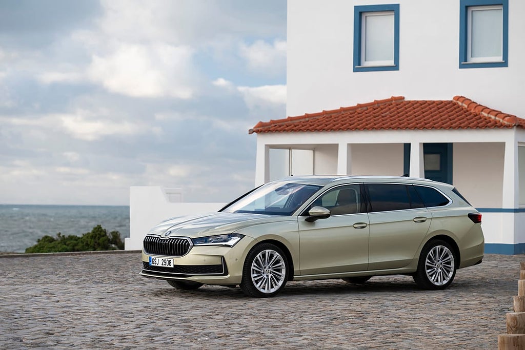 Skoda Superb 1.5TSI M-HEV 150HK AUT DRAG/KAMPANJPRIS!