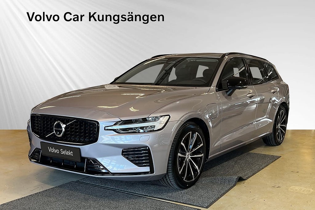 Volvo V60 T6 Plus Dark Nordic Edition Harman/Kardon 360-k...