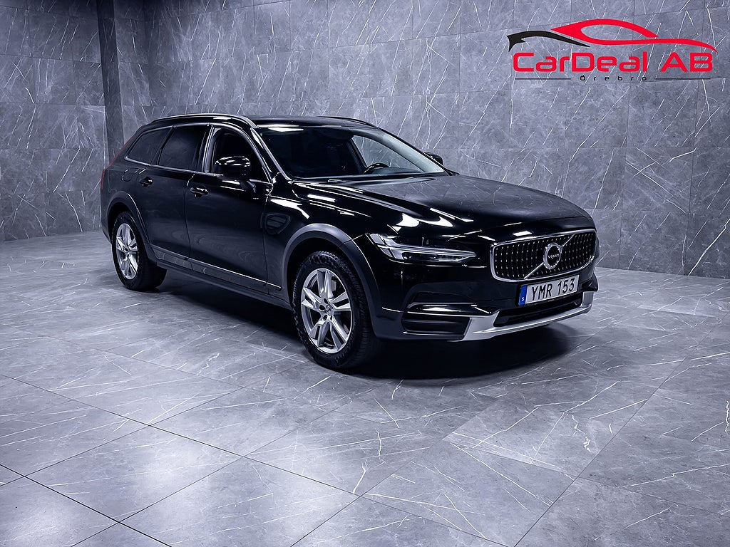Volvo V90 Cross Country D4 AWD Geartronic 190hk Värmare CarPlay Drag Rattvärme