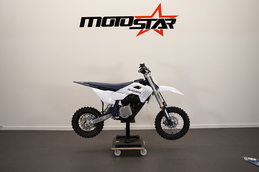 Husqvarna EE 5 2025 *Kampanj* 36 mån RÄNTEFRITT 