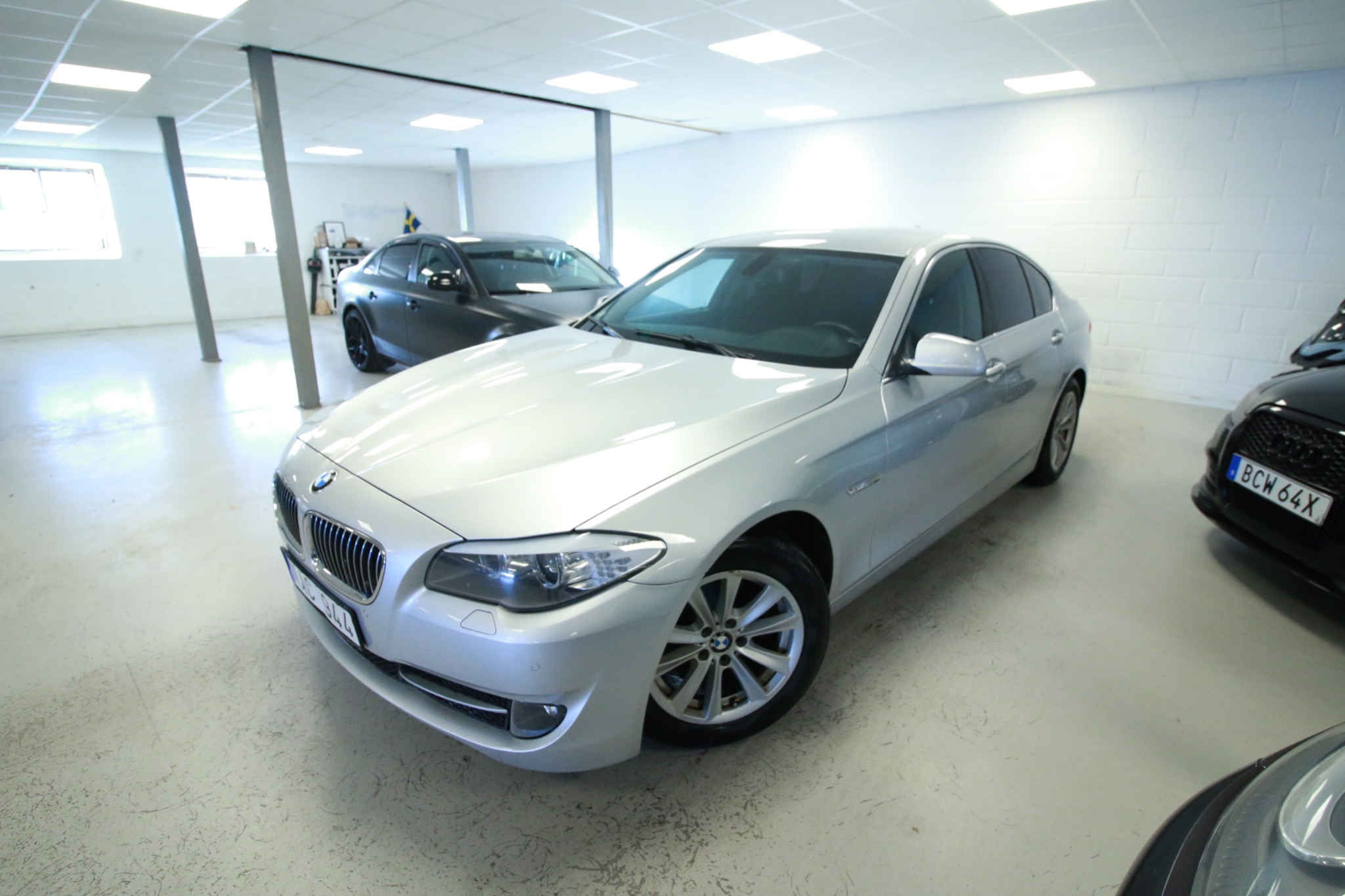 BMW 523