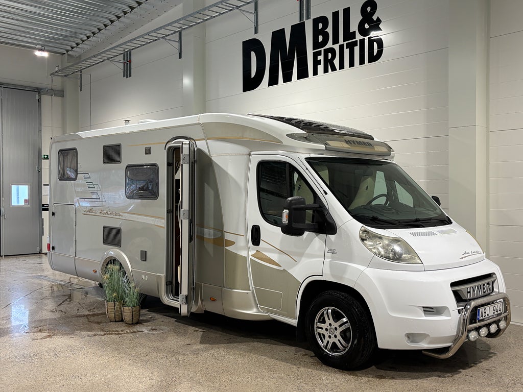 Hymer T 674 SL Star Edition Långbädd / 160 hk / Kamkedja / Dieselvärma