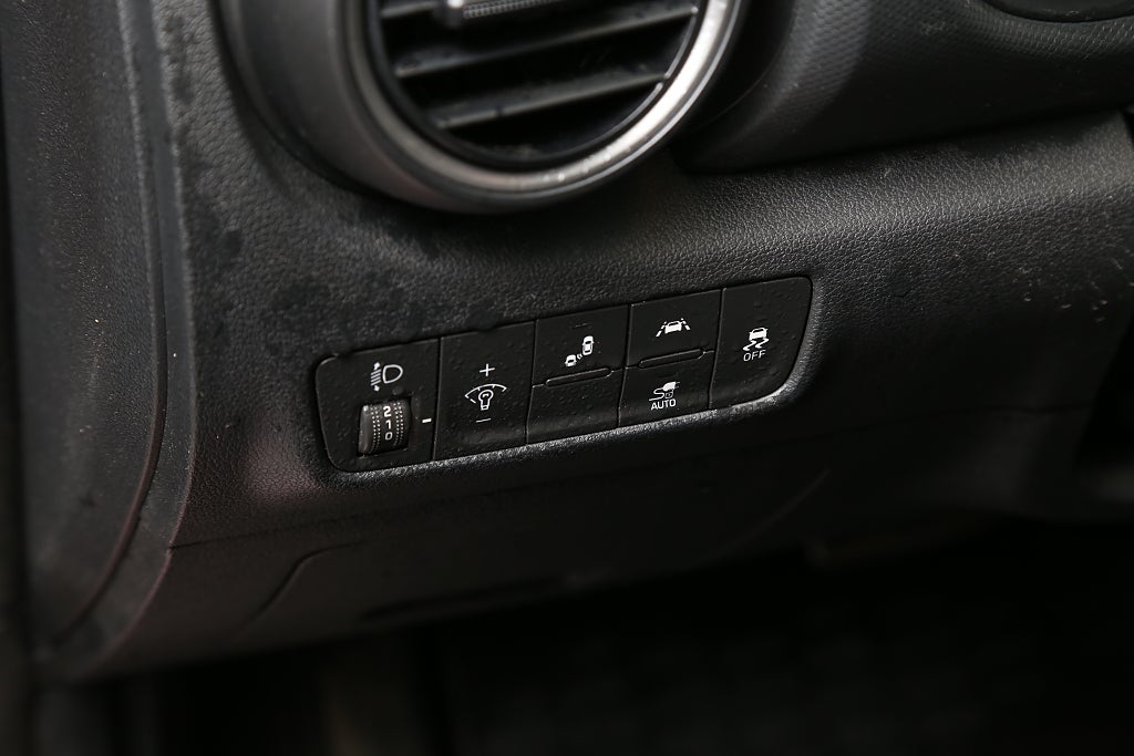 Hyundai Kona Electric 64 kWh Essential 204hk Aut Dragkrok 2020