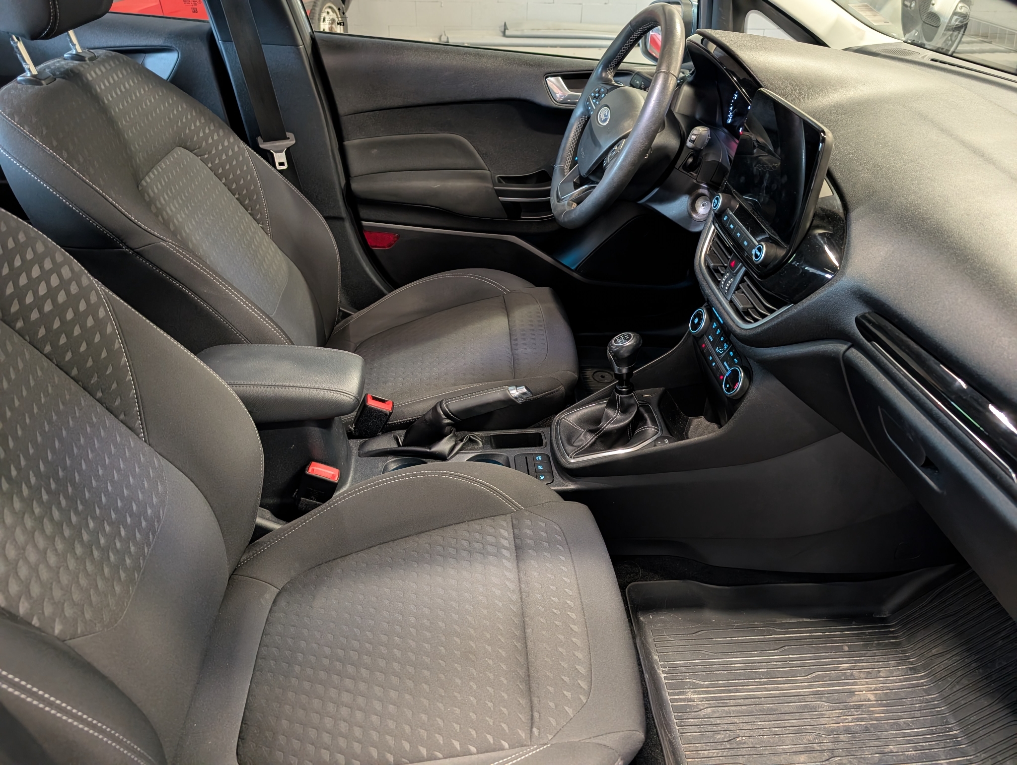 Ford Fiesta 2021, bild 2/40