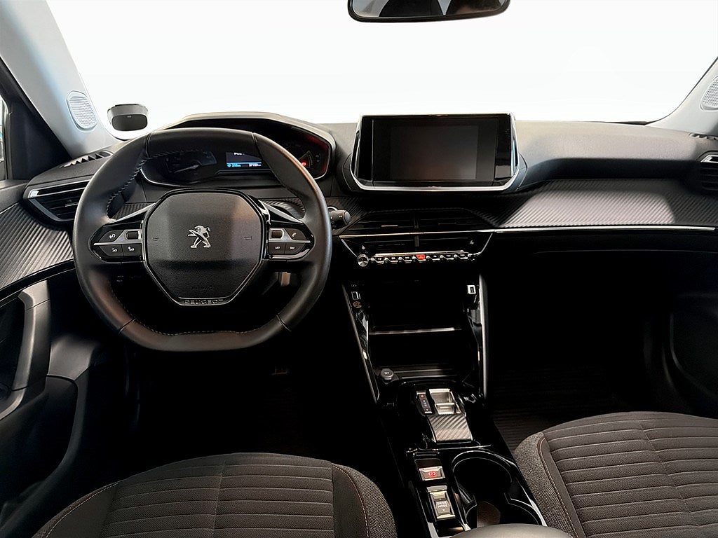 Bild på Peugeot E-2008 Active 136hk Aut - CARPLAY, P-SENSORER