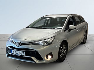 Toyota Avensis Kombi 1.8 Active Dragkrok Backkamera Mvärmare S&V-däck
