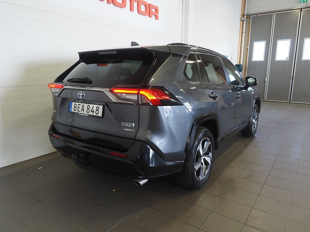 Toyota RAV4 AWD PHEV 306hk Launch Edition | Kamera | Drag | Navi | 2021