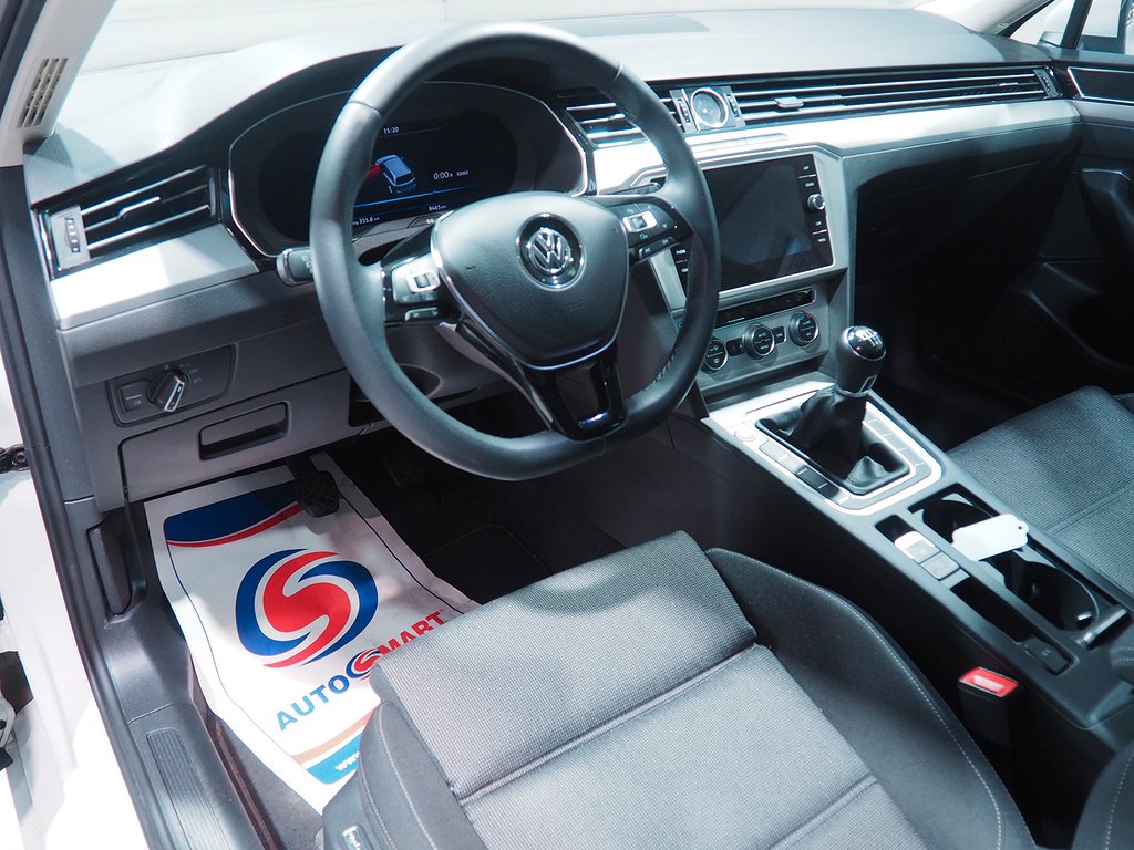 Volkswagen Passat Sportscombi 1.4 TSI 150hk Drag Värmare 2018