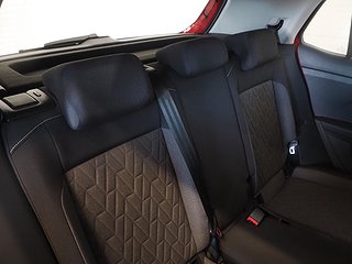 SUV Volkswagen T-CROSS 13 av 21