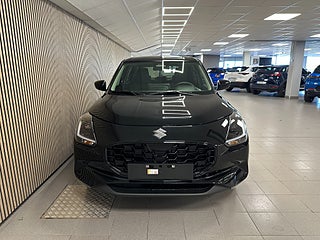 Suzuki Swift 1.2 Hybrid AllGrip 4x4 — bild 2 av 13