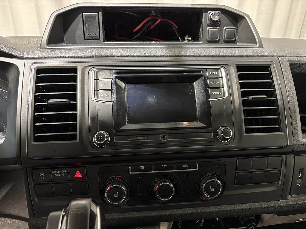Volkswagen Transporter T32 2.0 TDI BMT Backkam Drag Värmare Endast 1900mil