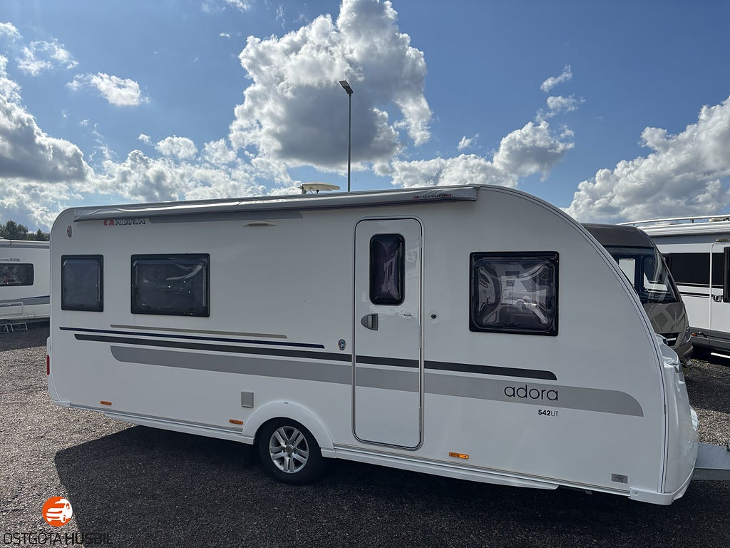 Adria ADORA 542 UT // ALDEVÄRME // ENKELBÄDDAR // FÖRTÄLT