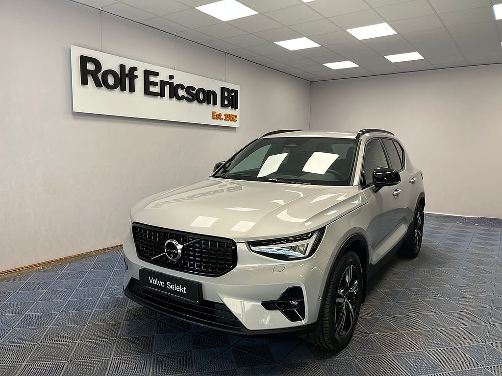 Volvo XC40 B3 FWD Bensin Plus Dark