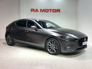 Halvkombi Mazda 3 3 av 20