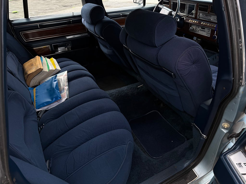 Lincoln Continental Mark VI Sedan 5.0 V8 EFI 0kr insats 848kr/mån