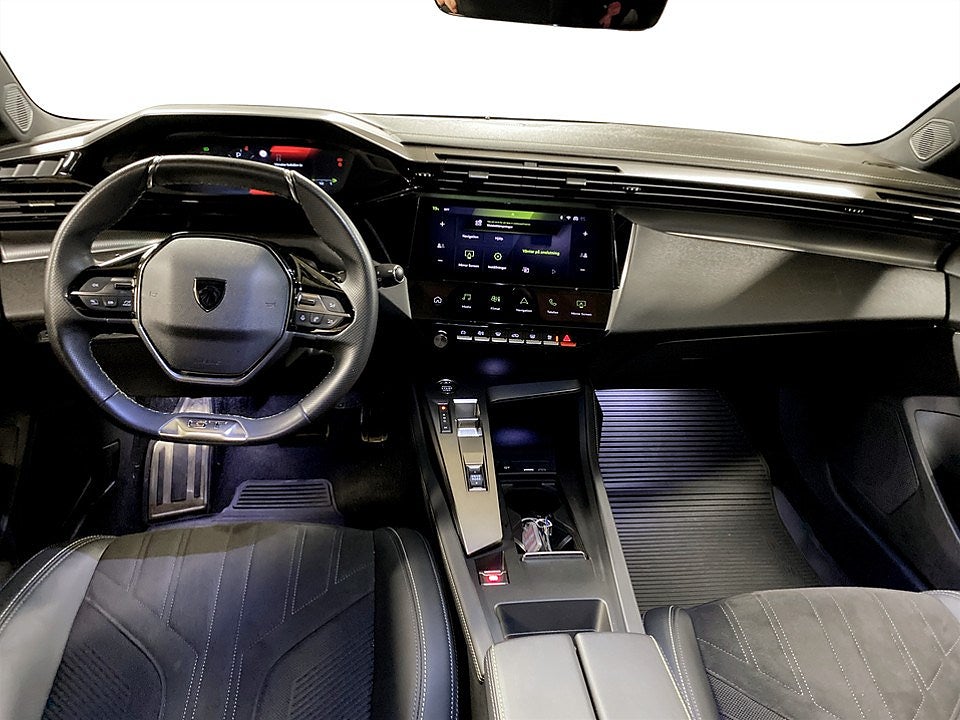 Bild på Peugeot 308 5D GT 1.2 PT 130hk Aut - B-KAMERA, CARPLAY