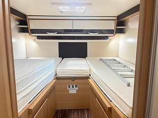Husbil-halvintegrerad Mc Louis MC4 273 20 av 28