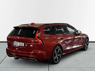 Volvo V60 Recharge T8 AWD RDesign S&V-hjul/MOMS/Drag/H/K/360