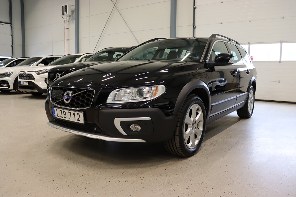 Volvo XC70 D4 AWD Summum Drag Läder Kam-bytt P-Värm 1-Ägare 181hk