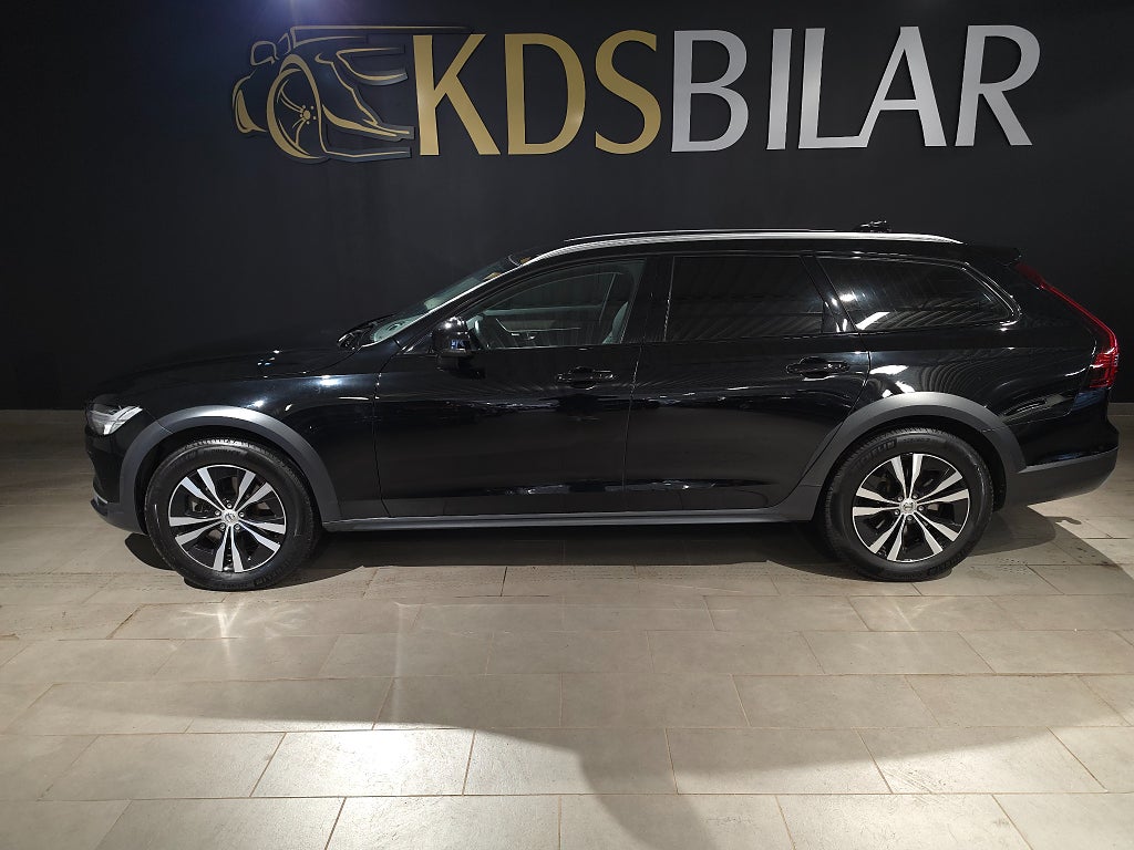 Volvo V90 Cross Country B4 AWD Geartronic Advanced SE Euro6 197hk| Drag|Värmare