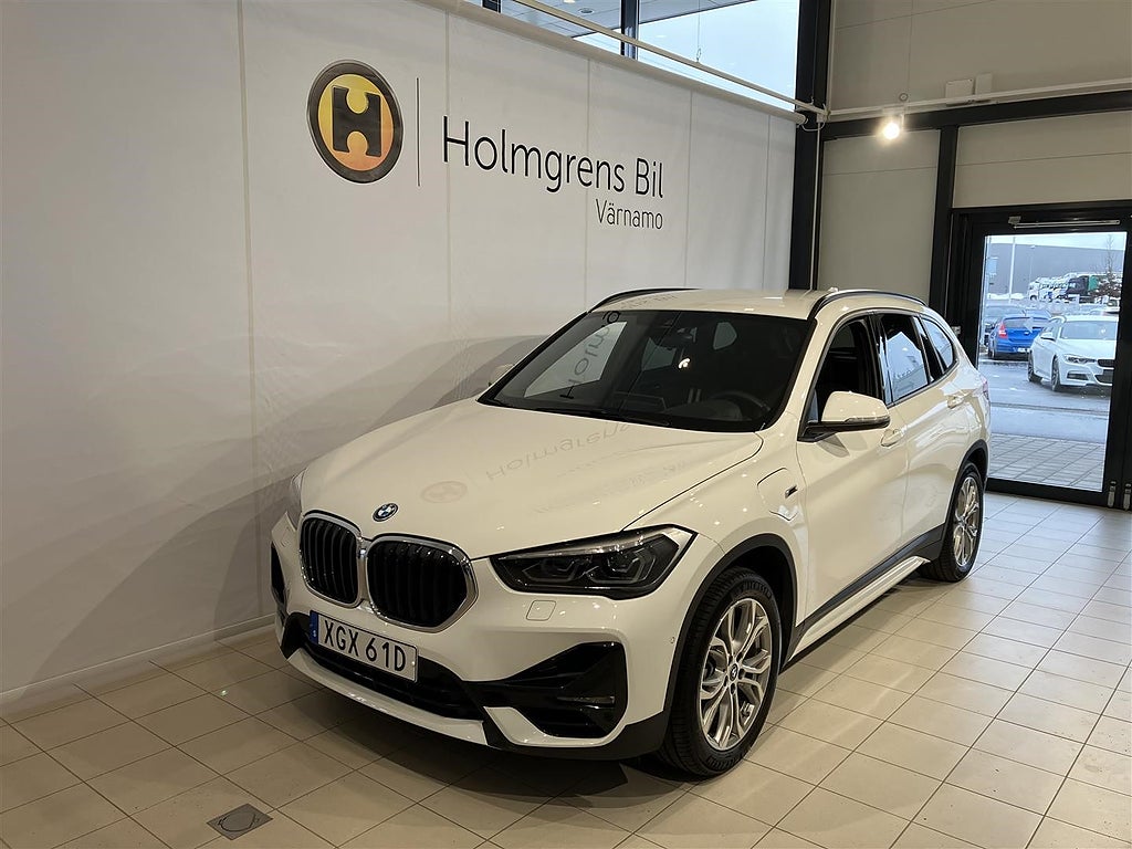 BMW X1 xDrive25e Sport Line HUD HiFi Drag Navi Park As | Ränta 2,95%