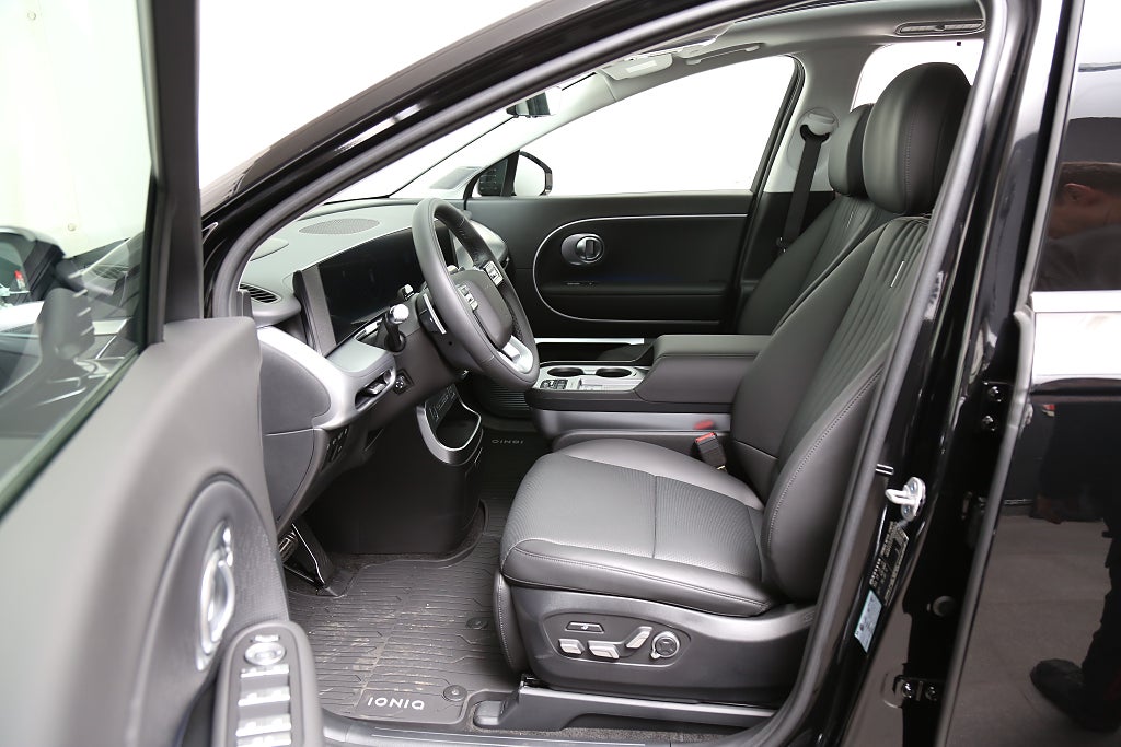 Hyundai IONIQ 9 Calligraphy Line AWD 110,3kWh - Privatleasingkampanj!